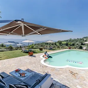 Villa Chateau La Siroque, Montecatini Val di Cecina